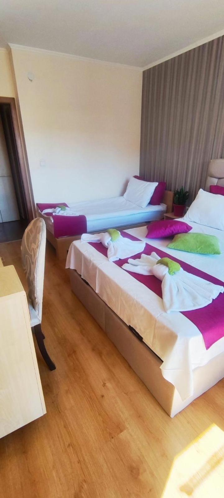 Cedar Lodge 3/4 Apartment Paradise Bansko Exteriör bild